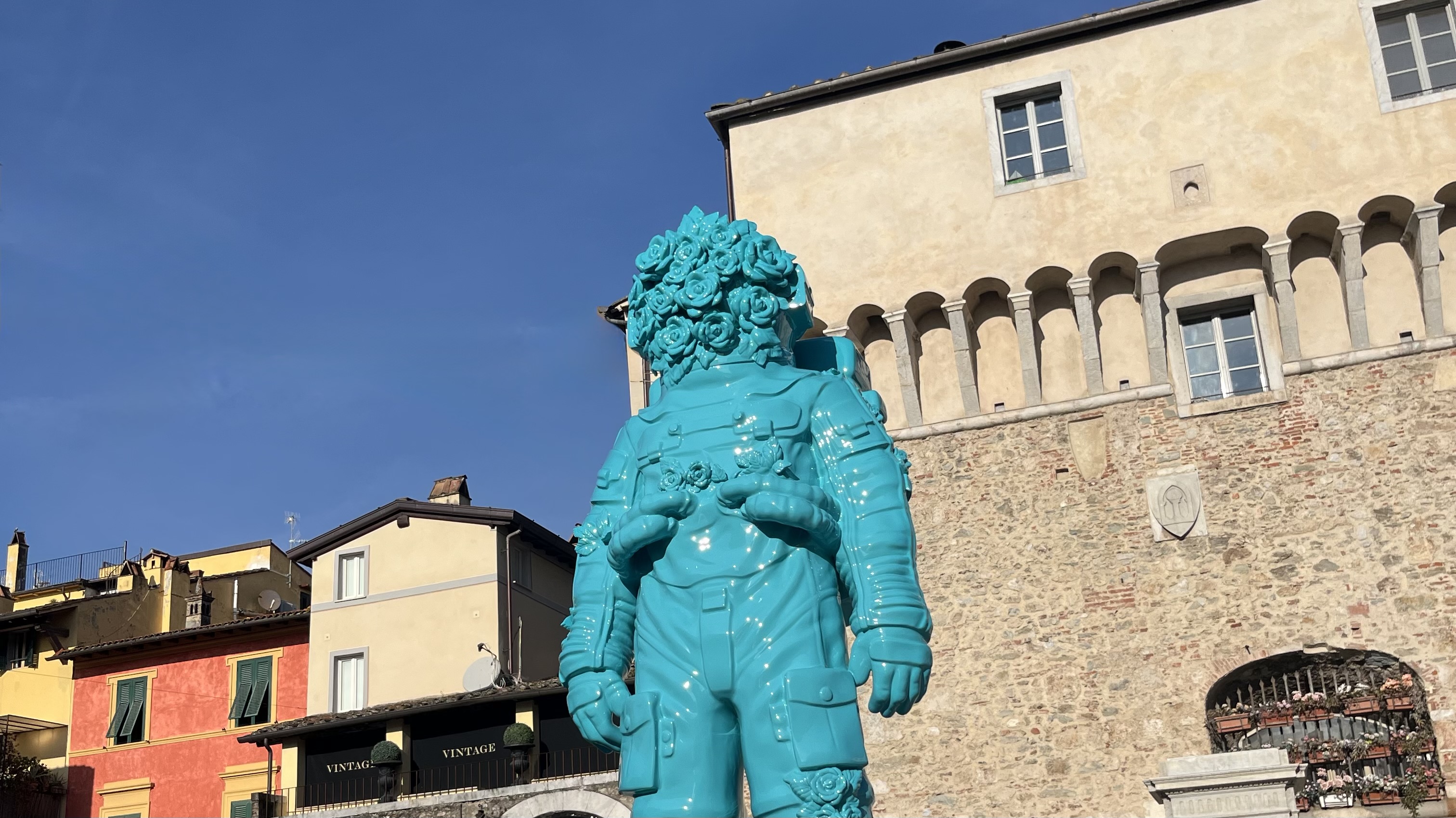 Copertina post: Human Connections: Filippo Tincolini a Pietrasanta